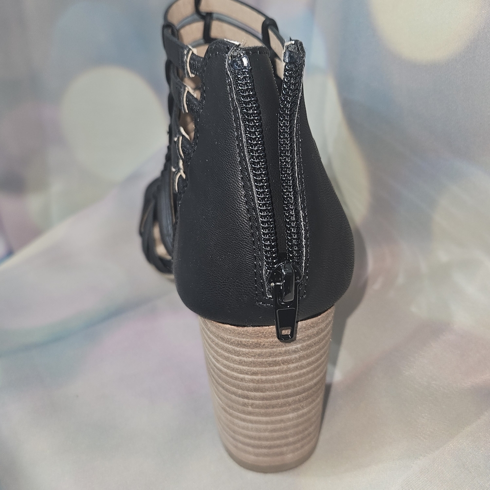 NWT Black "Report" Strappy Heeled Sandals - Picture 4 of 8